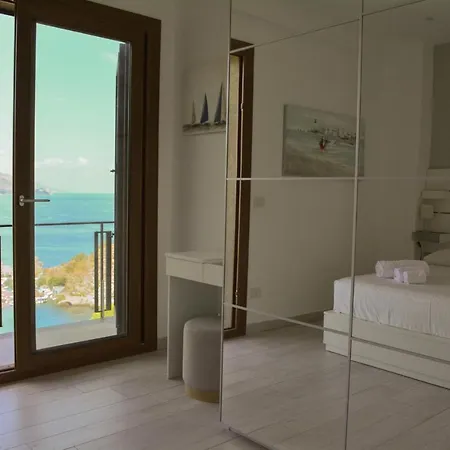 アパート Isola Bella Luxury View