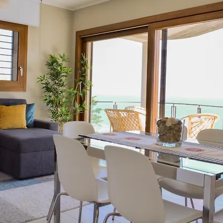 Isola Bella Luxury View アパート