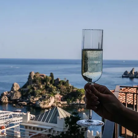 Isola Bella Luxury View アパート *